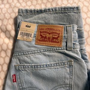 Levi’s Low Pro size 25